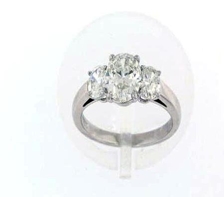 Platinum Oval Diamond Engagement Ring                               F5050