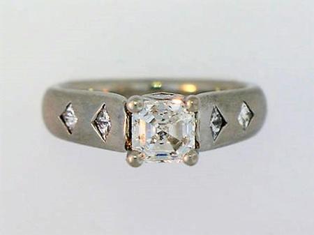 Platinum Emerald Cut Diamond Engagement Ring      F5226