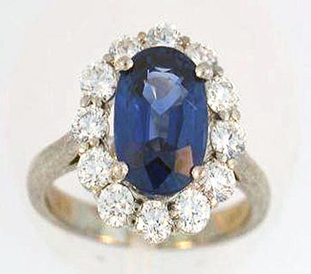 18kt White Gold Sapphire Diamond Ring        07-00075