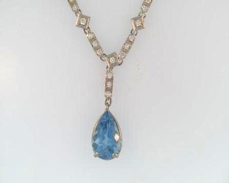 18k White Gold Pear Shaped Aquamarine Necklace with Diamonds          F5147