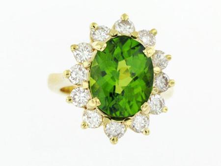 18k Yellow Gold Peridot Diamond Ring                             A37005